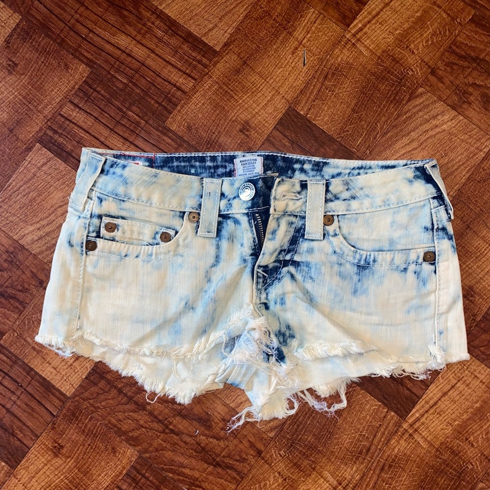 Mini shorts